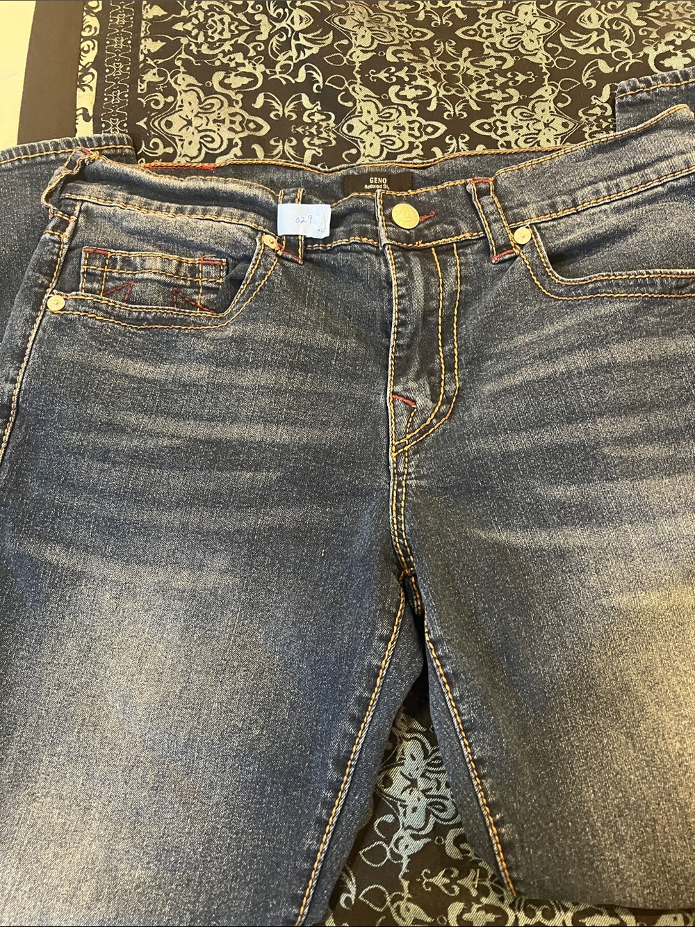 True Religion Men's Skinny Jeans in Dark Blue Denim with Contrast Stitching - Picture 2 of 9